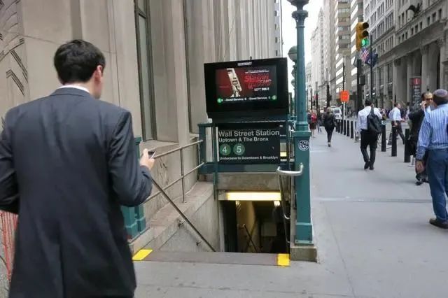 广州地铁回应“宇宙最小地铁口”