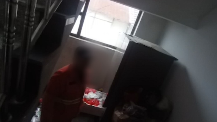 上海一男子为饱口腹之欲竟顺手“牵”羊，被抓时还在涮火锅