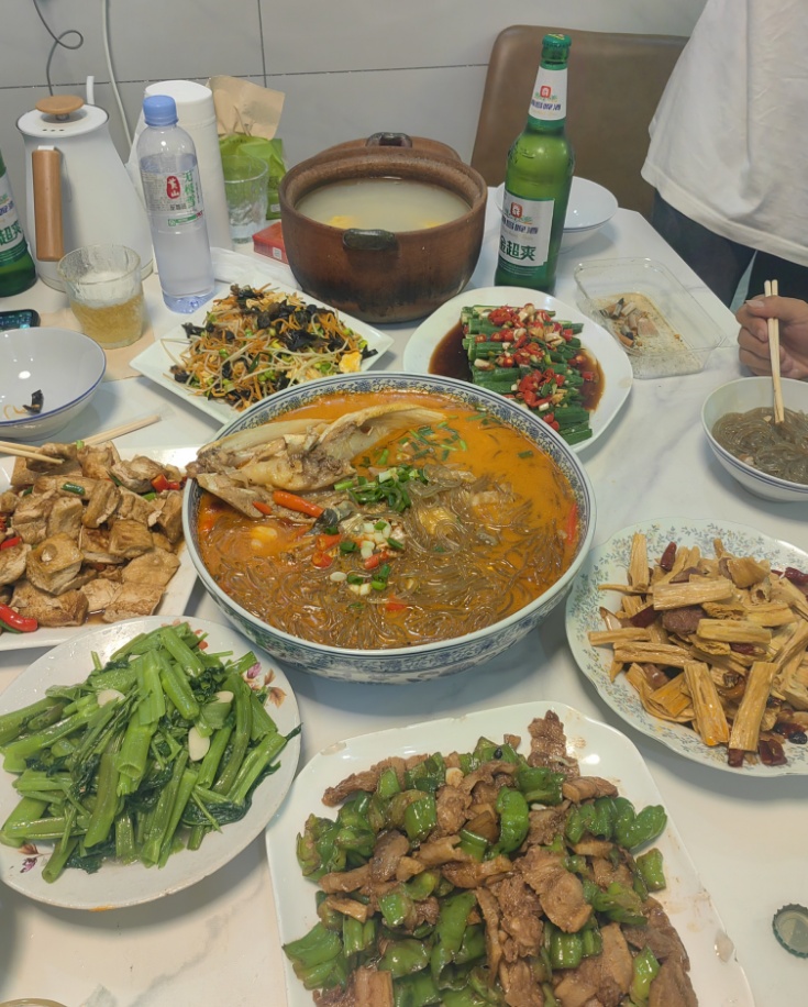 男子钓到半人高的鱼,寒风中绕城5小时炫耀!网友评论亮了 男子钓到半人高的鱼,寒风中绕城5小时炫耀!网友评论亮了