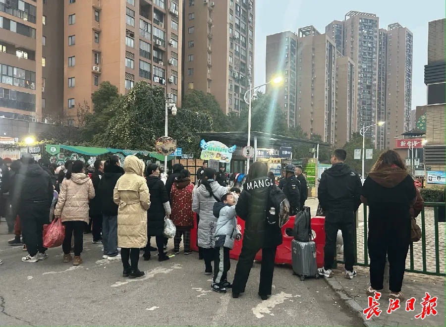 家长赖床，叫“跑腿”送孩子上学？律师：“跑腿”或涉嫌非法营运