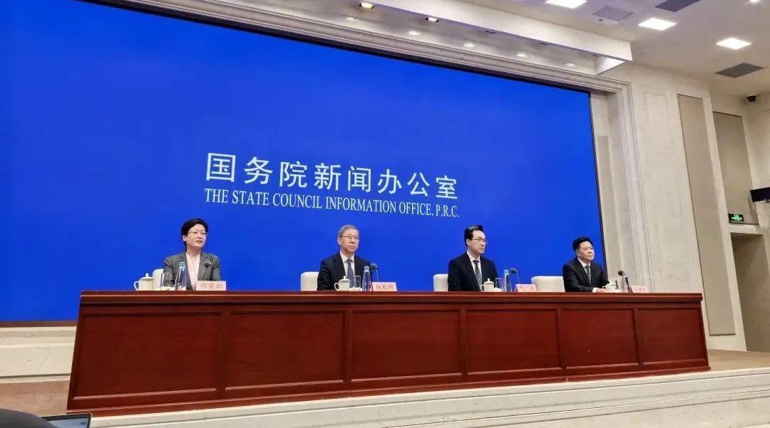 好消息!手机、平板、智能手表换新,今年有补贴! 好消息!手机、平板、智能手表换新,今年有补贴!