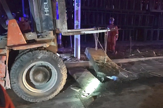 回错家啦！男子酒后钻进排水管道呼呼大睡，消防救援