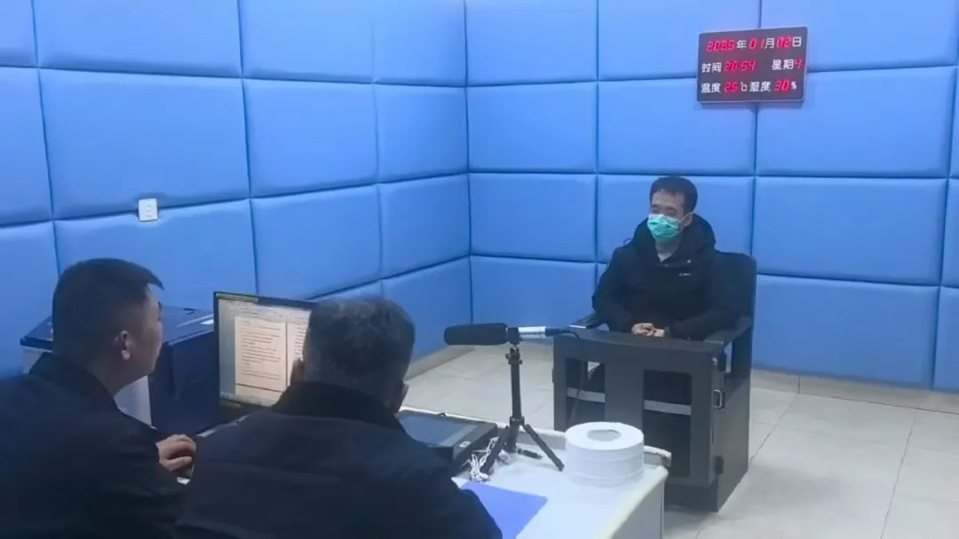 反转了！地铁“有偿占座”系自编自演，警方：已行拘