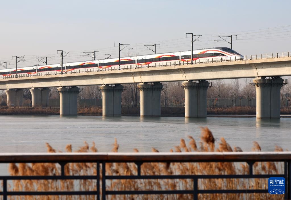 全国铁路1月5日起实行新的列车运行图 全国铁路1月5日起实行新的列车运行图