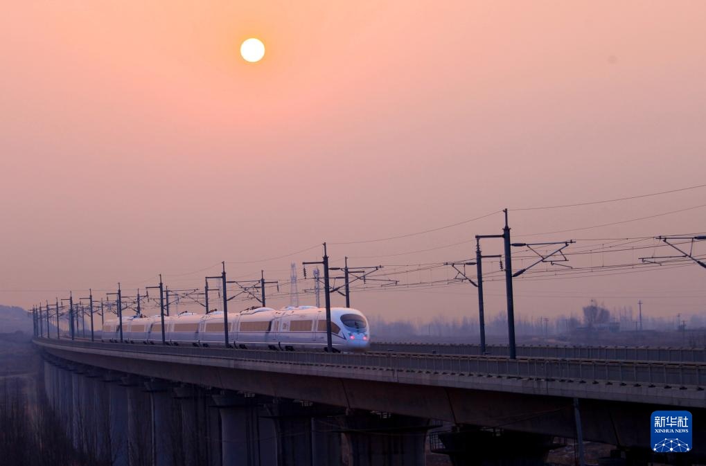 全国铁路1月5日起实行新的列车运行图 全国铁路1月5日起实行新的列车运行图