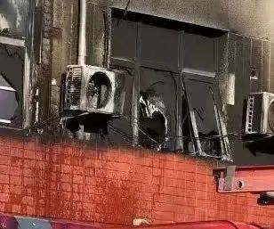 北京一小学突发火情！起火原因通报→