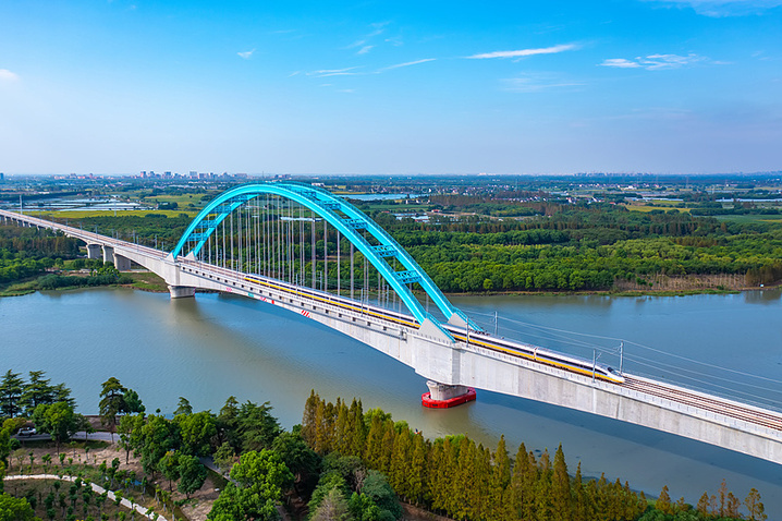 全国铁路明起调图 5组关键词看懂新变化→