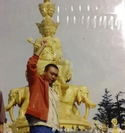 44岁知名网络文学作家知秋去世,代表作《历史的尘埃》 44岁知名网络文学作家知秋去世,代表作《历史的尘埃》