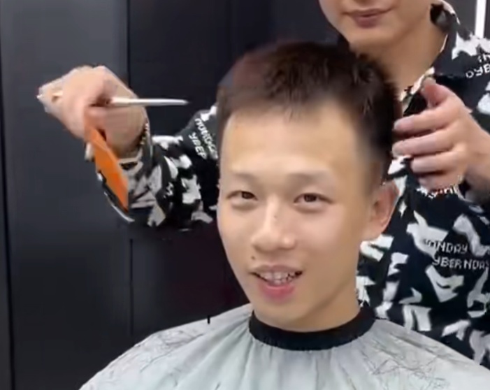 国乒名将深夜发文告别！曾剃发为其祈福