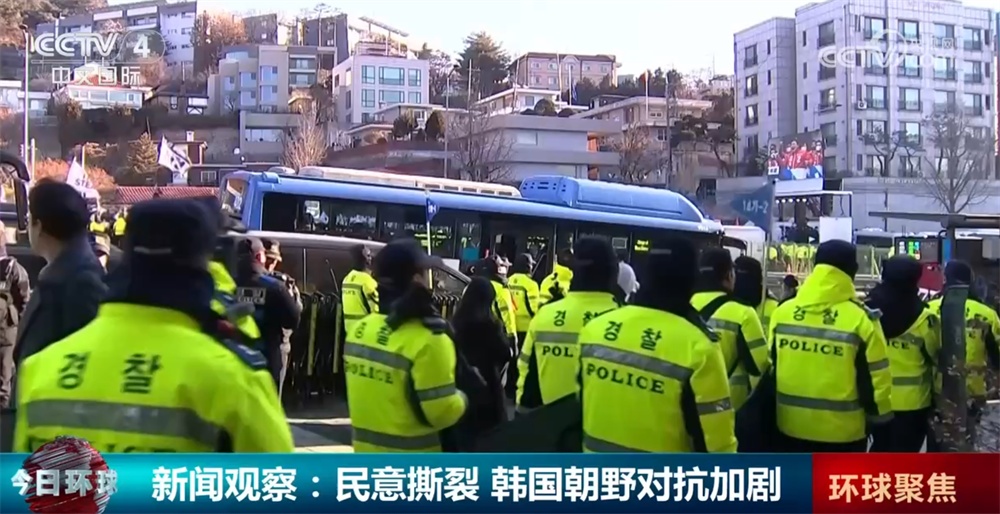 新闻观察:民意撕裂 韩国朝野对抗加剧 严重影响政治稳定 新闻观察:民意撕裂 韩国朝野对抗加剧 严重影响政治稳定