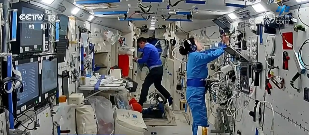 神十九乘组工作日志“上新” 新成员“小航”吸睛