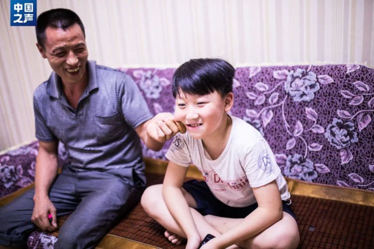 2010→2024，这对火遍全国的父子，如今怎么样了？