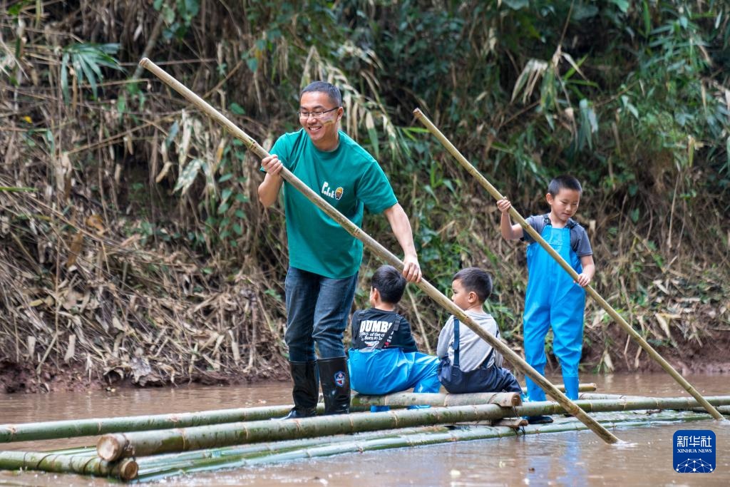 云南基诺山:雨林深处有“富矿” 云南基诺山:雨林深处有“富矿”