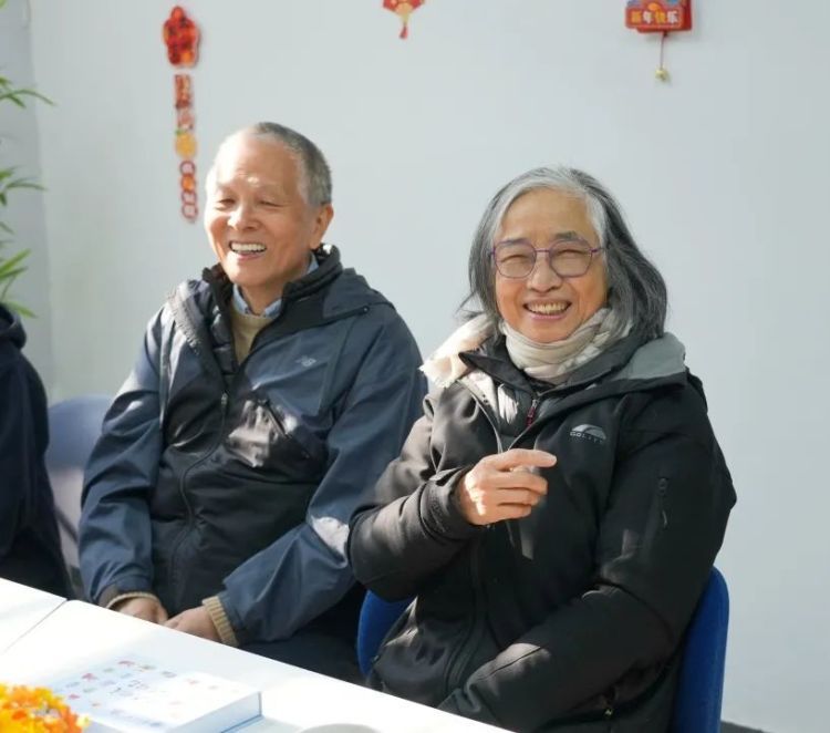 他们回应“乘地铁回复旦大学捐1亿元”！同学们写下40万字……