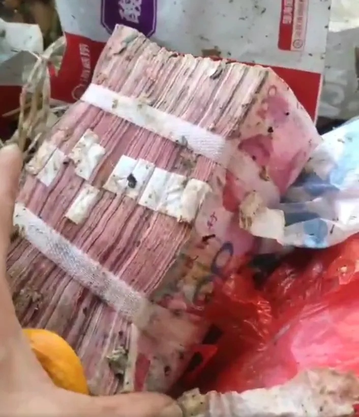 翻了4吨垃圾，终于找到了！
