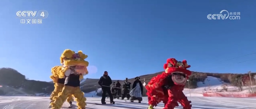 冰雕竞技、国风滑雪、雪地狂欢……冰雪为“媒” 点燃消费新引擎