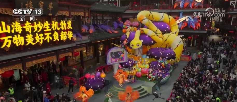 “忙年”节奏加快 赏灯游园感受越来越浓“年味”