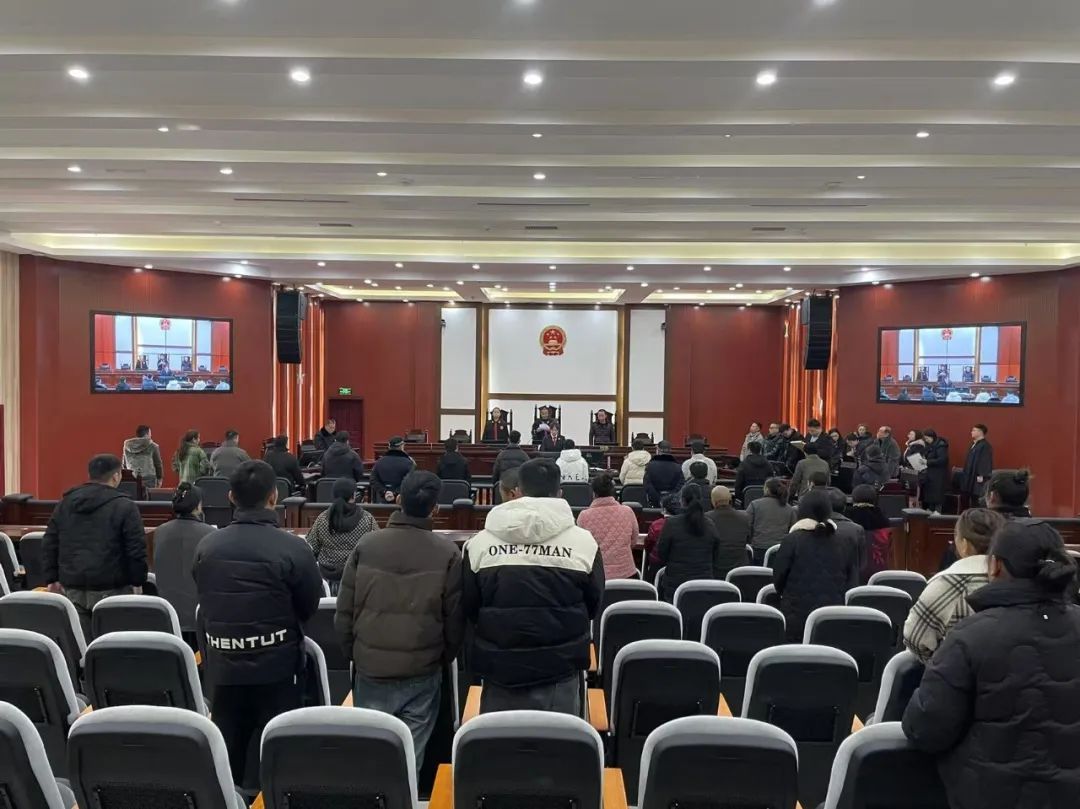 偷渡至缅甸实施电信网络诈骗 14人获刑 偷渡至缅甸实施电信网络诈骗 14人获刑