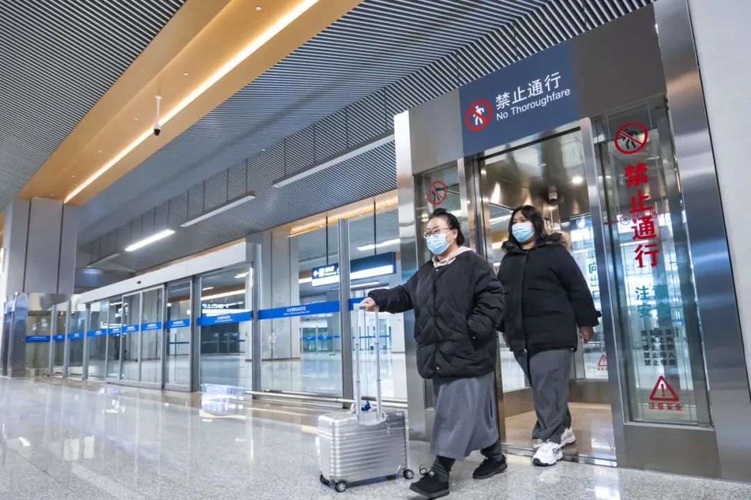 丝滑出站！北京各大火车站单向门升级