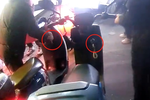 哎呀呀!两人同时报警,结果竟是乌龙~ 哎呀呀!两人同时报警,结果竟是乌龙~