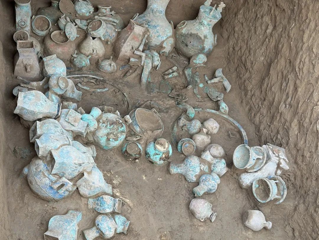 陕西发现西汉列侯墓园,墓主可能是→ 陕西发现西汉列侯墓园,墓主可能是→