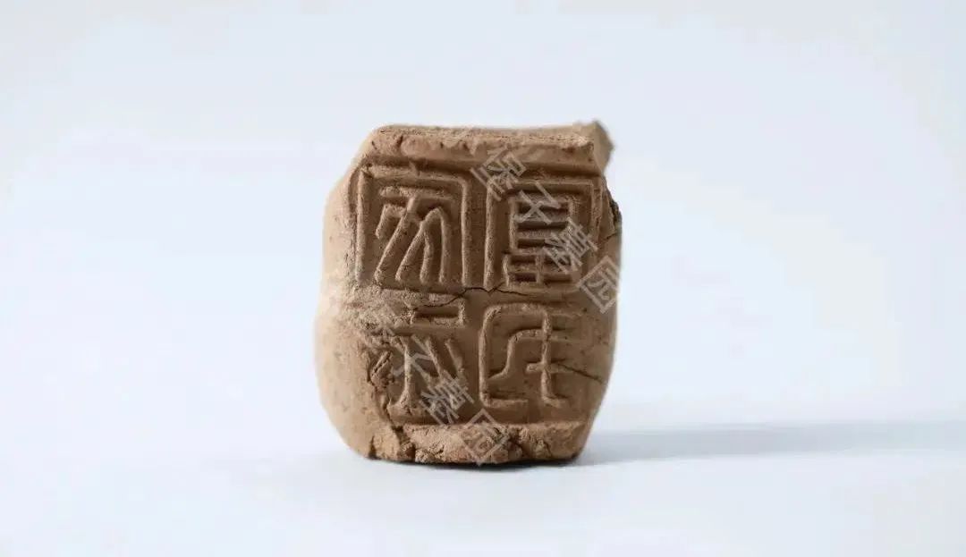 陕西发现西汉列侯墓园,墓主可能是→ 陕西发现西汉列侯墓园,墓主可能是→