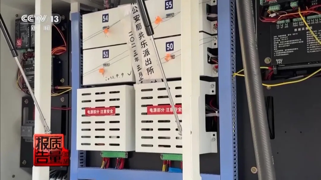 每加一箱油被偷走1.5升！加油站“偷油”曝光