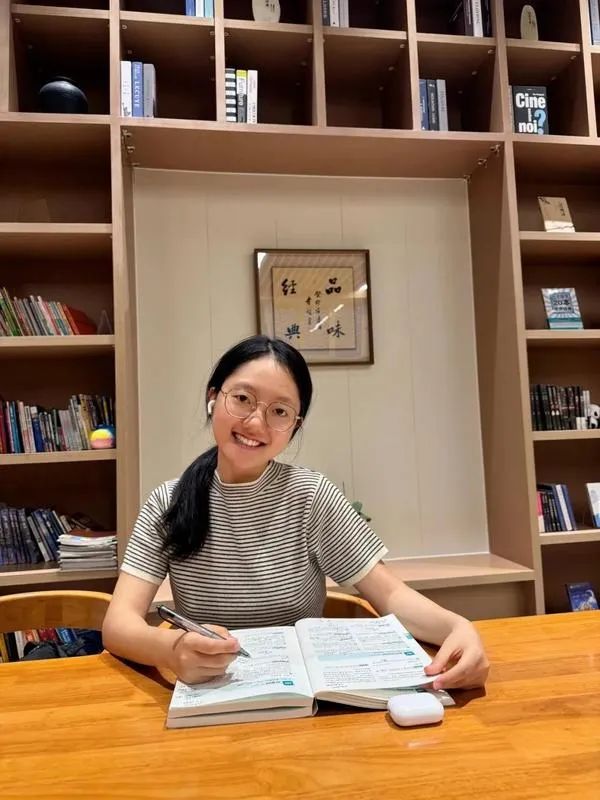 李佳纹就是“李萨”!你做的好事藏不住了…… 李佳纹就是“李萨”!你做的好事藏不住了……