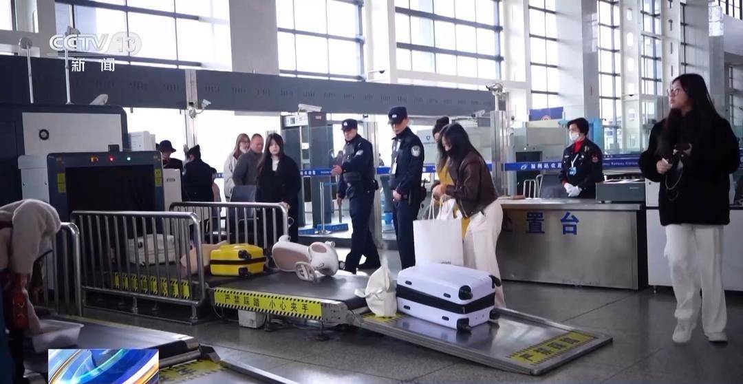 乒乓球过不了火车安检?这些物品也不行→ 乒乓球过不了火车安检?这些物品也不行→