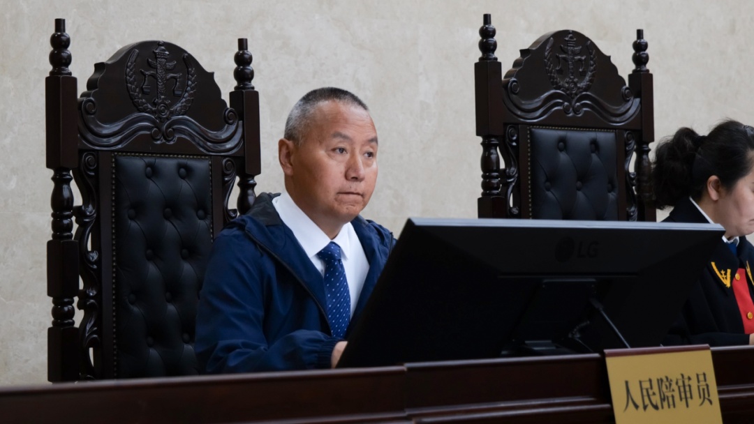 “钓鱼佬”在长江边“过瘾”，还赚了9万多……