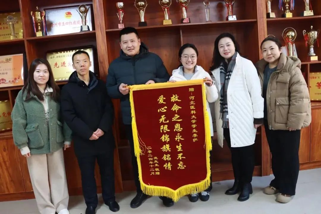 李佳纹就是“李萨”!你做的好事藏不住了…… 李佳纹就是“李萨”!你做的好事藏不住了……