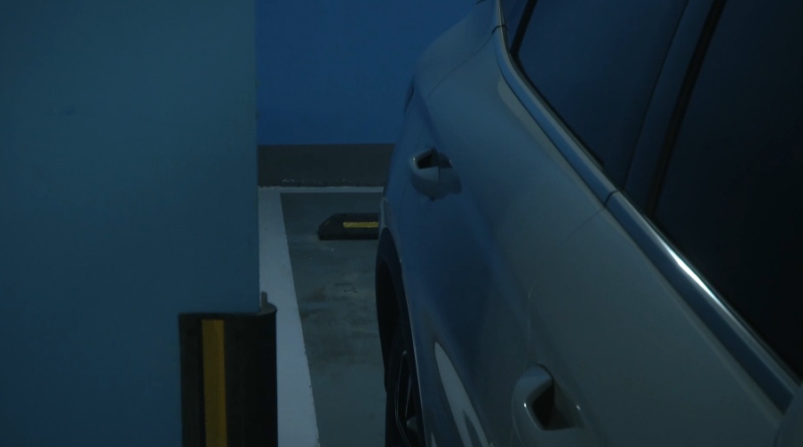 深圳一小区现诸多奇葩车位