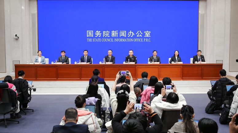 2025年春运自驾出行预计达到72亿人次