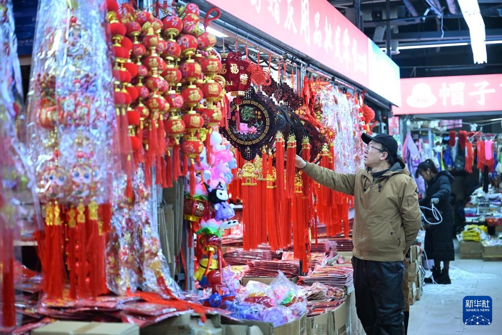 陕西延安：备足货量供应节前市场