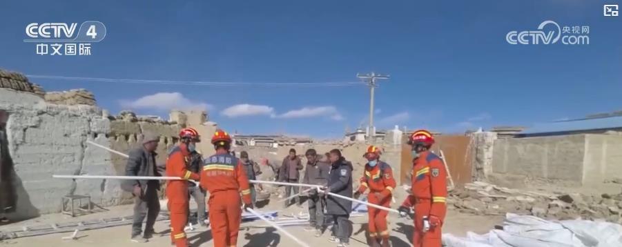 西藏定日6.8级地震救援进行时:交通、电力逐步恢复,救援物资紧急调拨 西藏定日6.8级地震救援进行时:交通、电力逐步恢复,救援物资紧急调拨