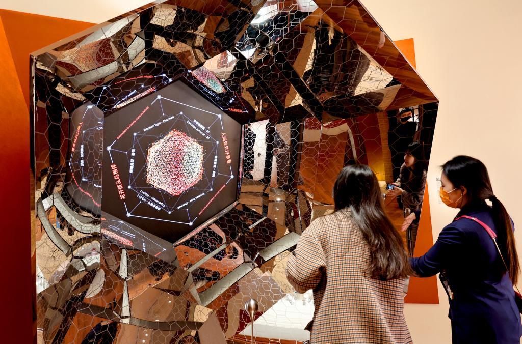 “灵蛇·生生不已”蛇年特展亮相上海张园 “灵蛇·生生不已”蛇年特展亮相上海张园