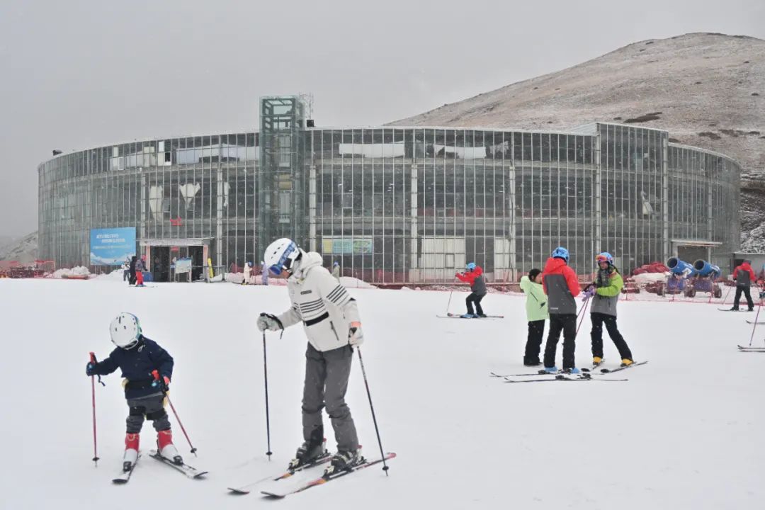 云南多地迎来2025年第一场雪！