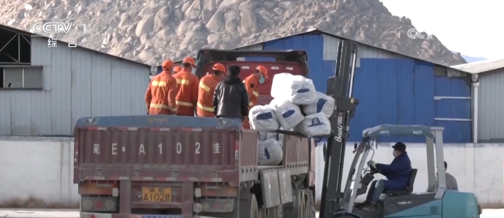 多方救援力量持续增援西藏定日 首批中央救灾物资已全部运抵灾区
