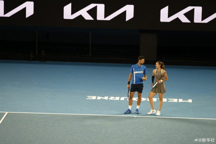 恭喜！郑钦文澳网慈善赛连胜