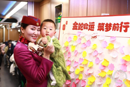 一岁啦！重庆至北京首趟动卧列车累计发送旅客130余万人次