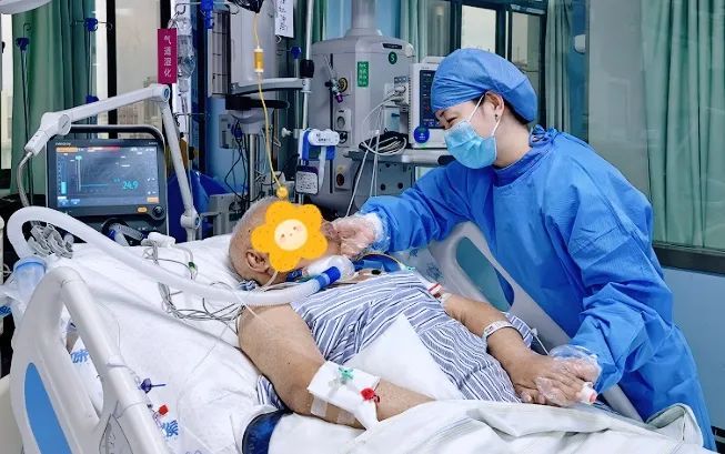 重症警告！感冒后出现这种症状，立即就医→