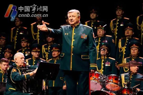 “该出手时就出手!”俄罗斯乐团“硬核”翻唱《好汉歌》 “该出手时就出手!”俄罗斯乐团“硬核”翻唱《好汉歌》