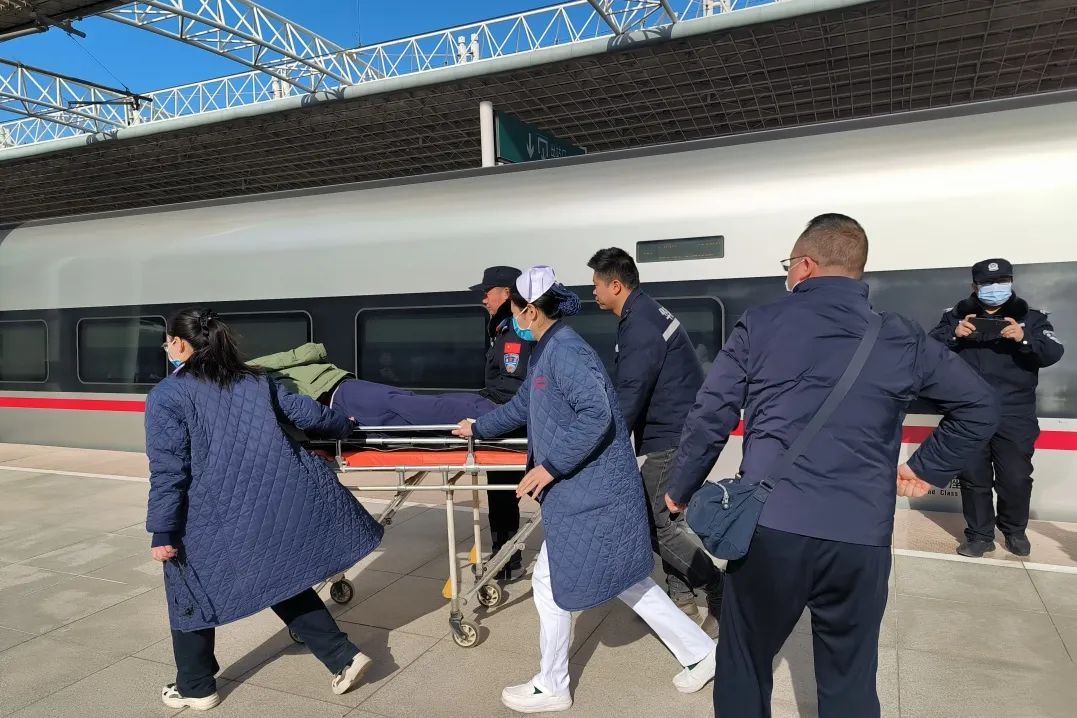 G2003次，突发停靠陕西！