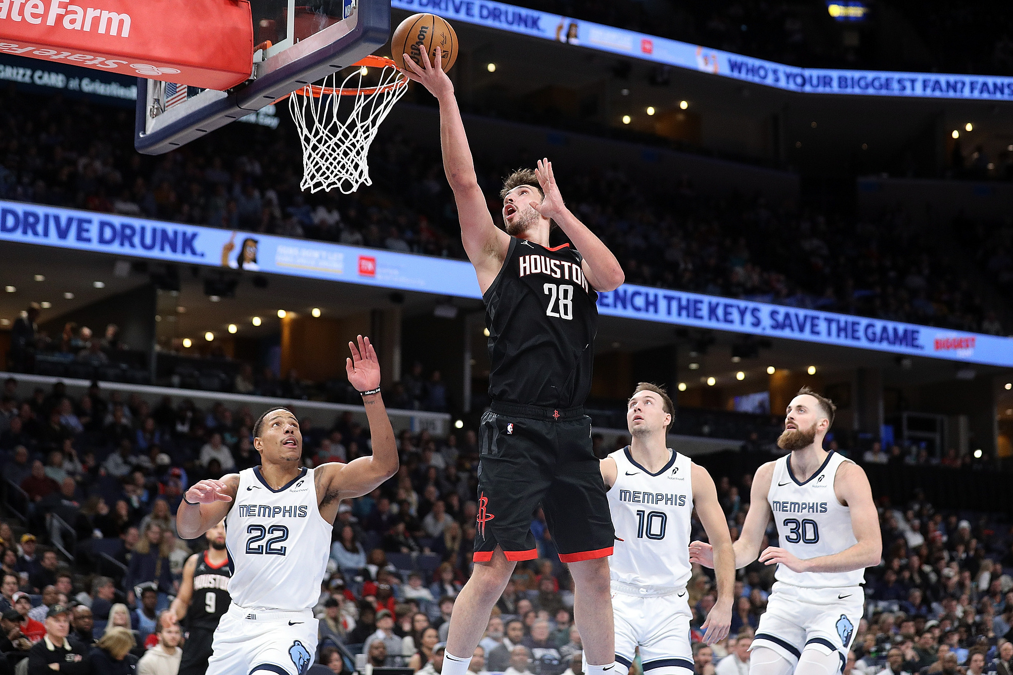 申京32+14莫兰特复出27分 火箭险胜灰熊收获3连胜