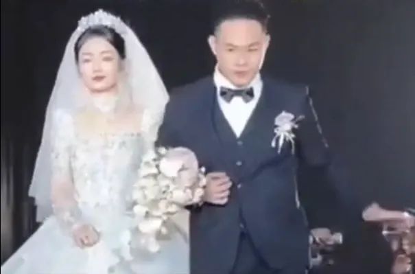 缘分妙不可言！广东一对新人20年前曾在幼儿园“演新人”