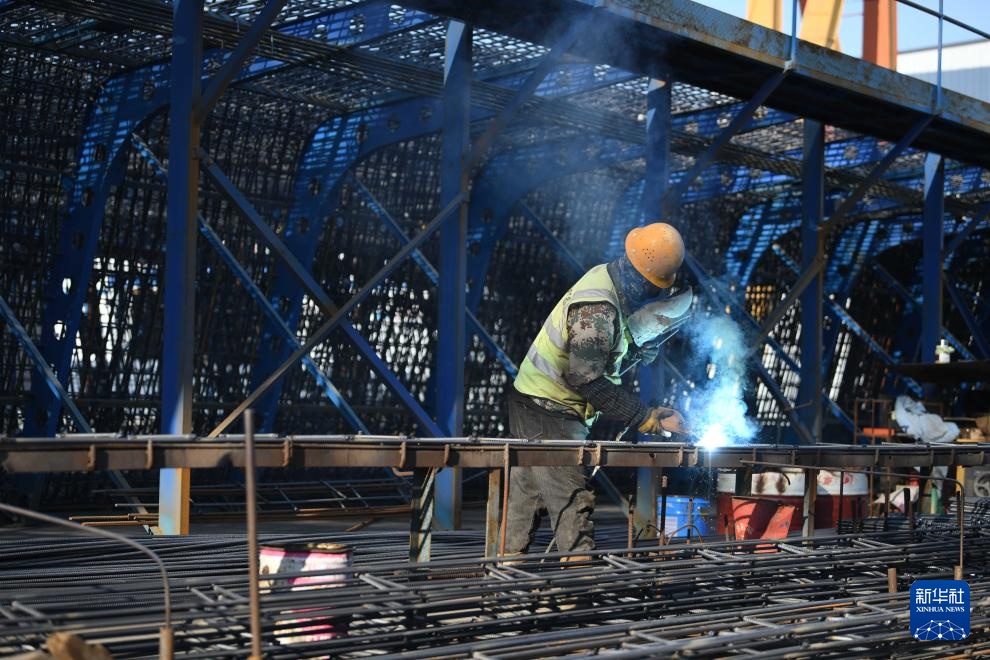 合肥：冬季施工“不打烊” 重点工程建设忙