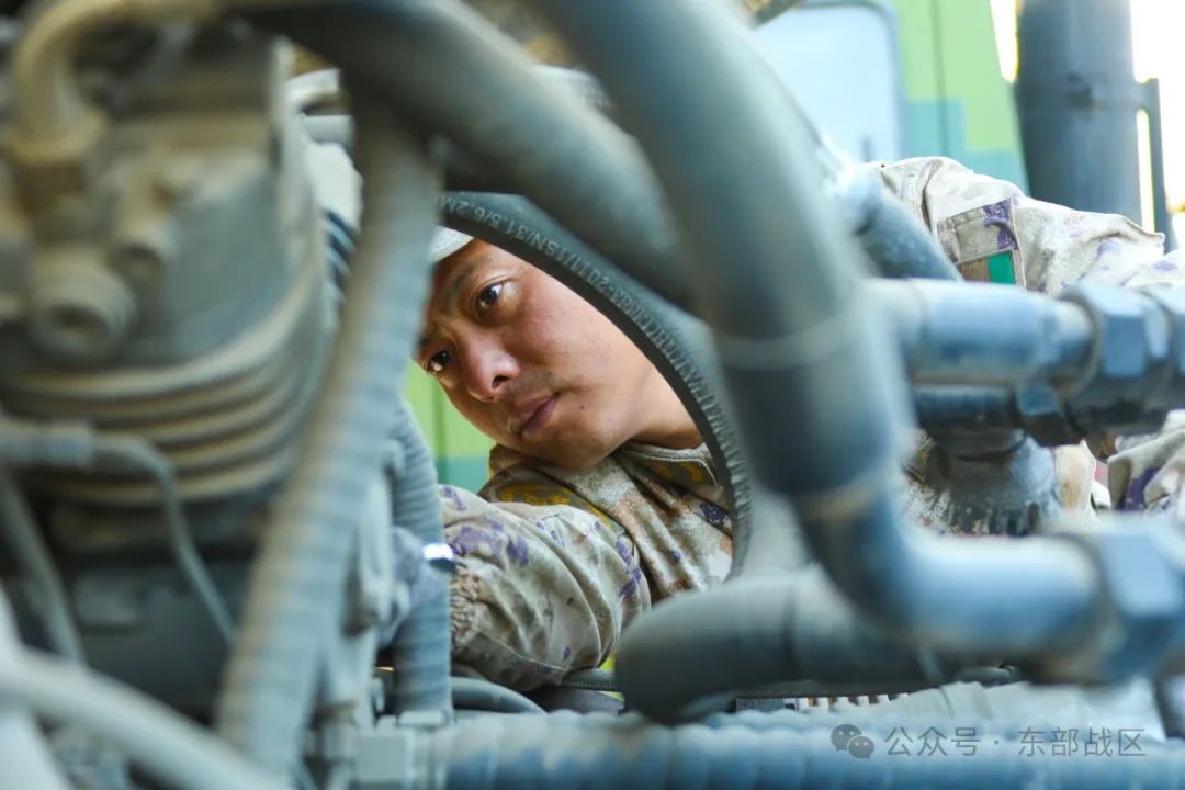 三级军士长,再获殊荣! 三级军士长,再获殊荣!