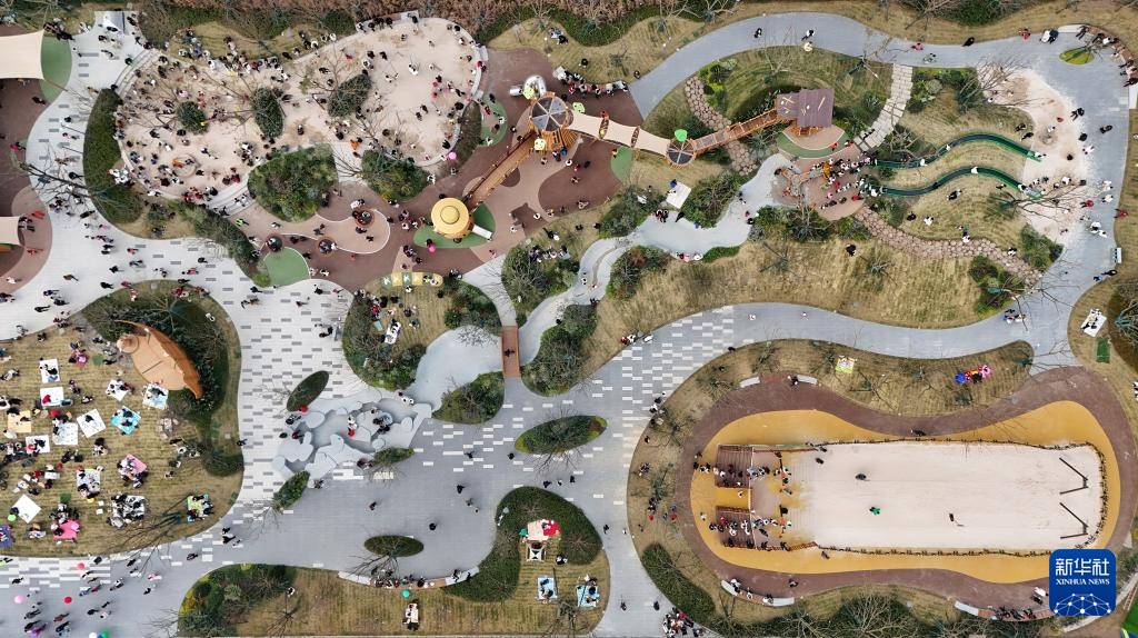 成都：加速创新升级消费新场景