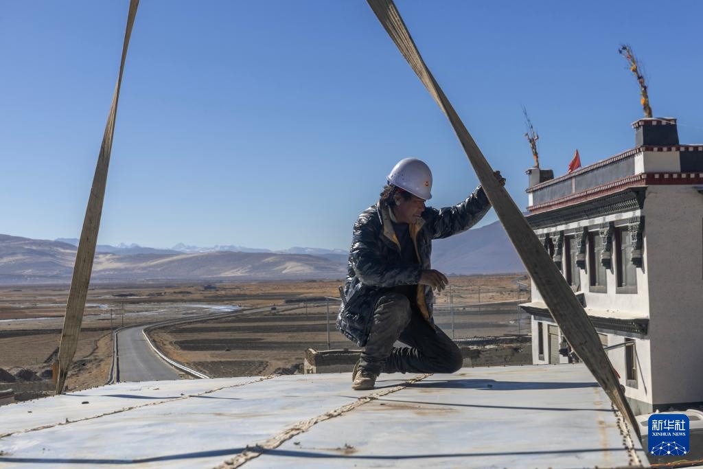 定日县6.8级地震丨萨迦县地震灾区建设首批板房
