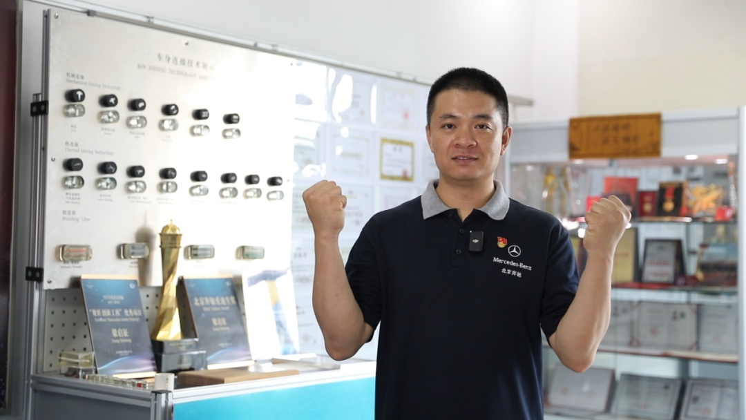 技能点拉满，他成了小时候最想成为的人！